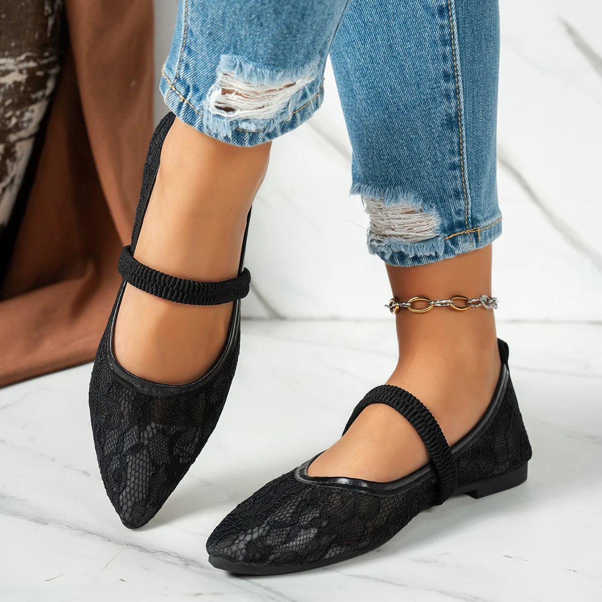French Pointed-Toe Lace Mary Jane Shoes, Women's Flat Slip-On Low-Cut Single Shoes, Elegant New Style for Spring