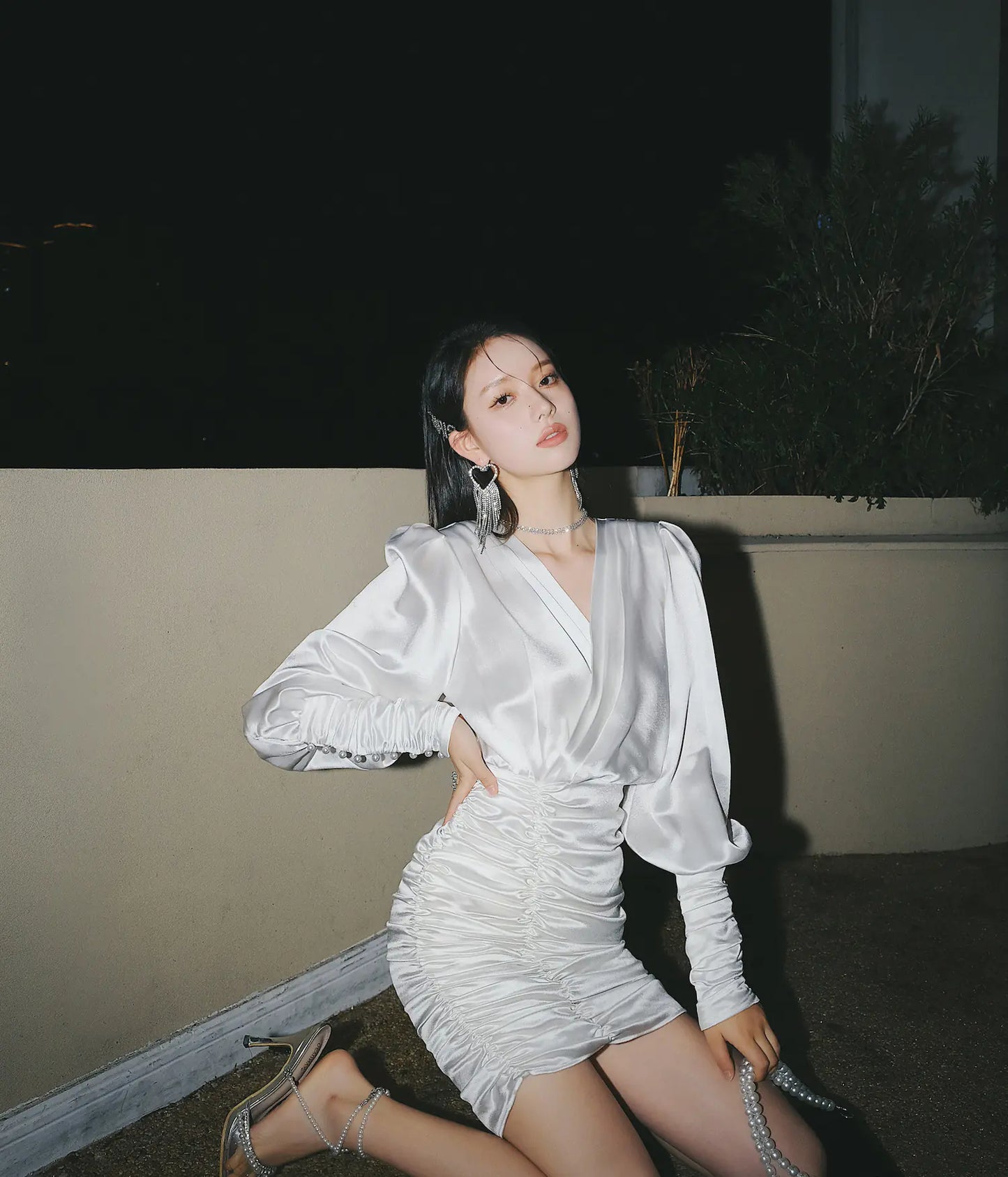 Elegant V-neck Mini Dress with Long Sleeves for Women