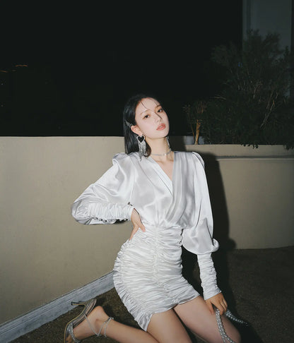 Elegant V-neck Mini Dress with Long Sleeves for Women